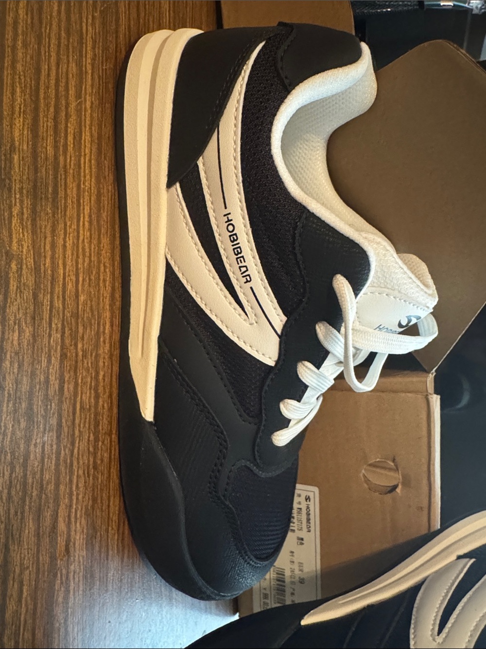 Hobibear Women's Black and White Casual Sneakers - Picture 4 of 4
